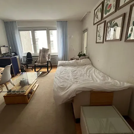 Ubytování v soukromí Cozy - Balcony Frankfurt nad Mohanem